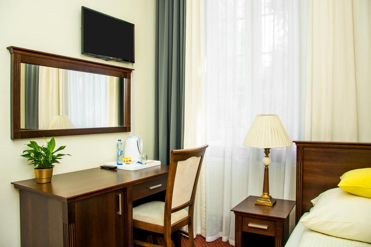 スパワ Savoy Bed & Breakfast エクステリア 写真