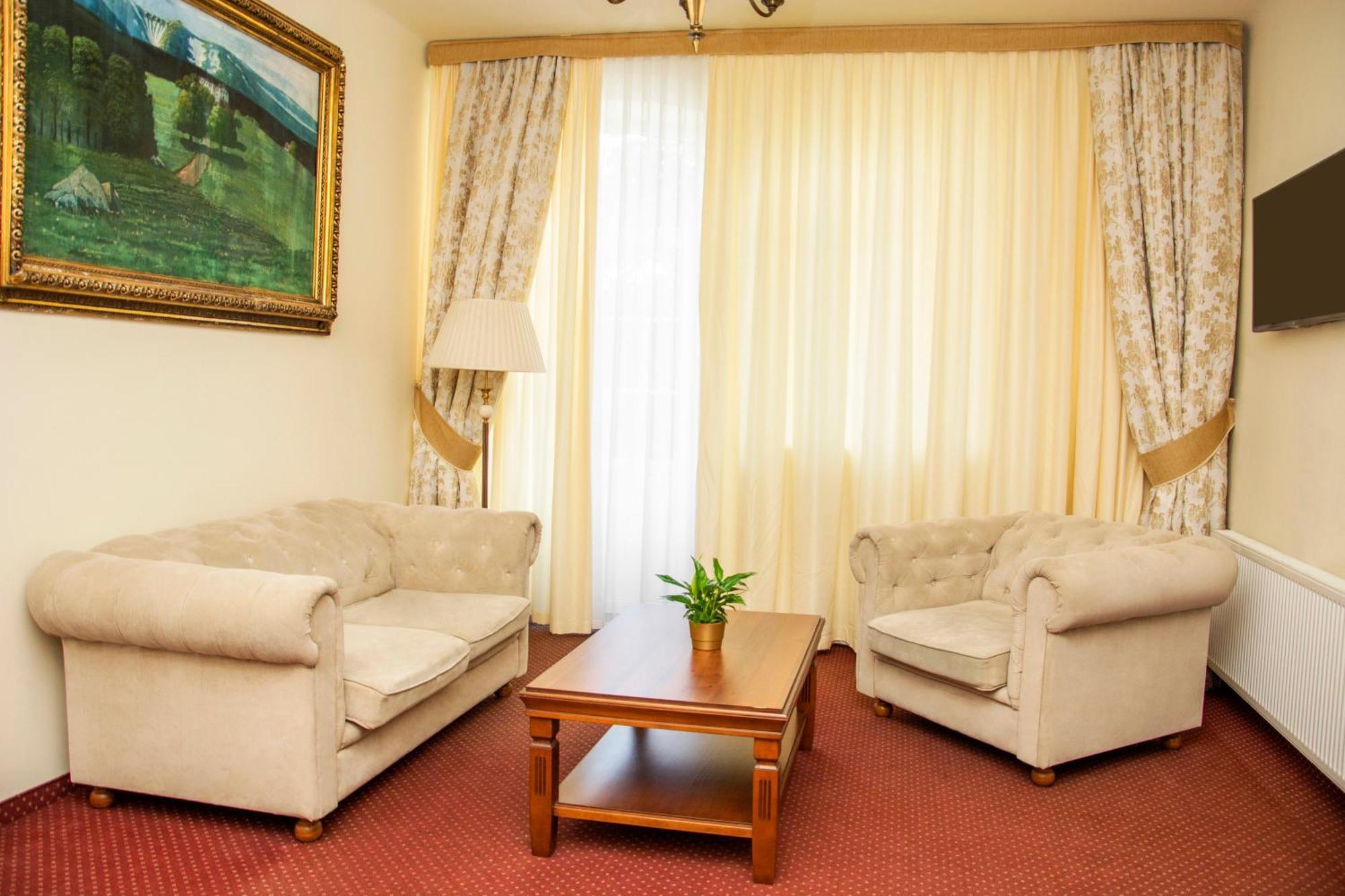 スパワ Savoy Bed & Breakfast エクステリア 写真